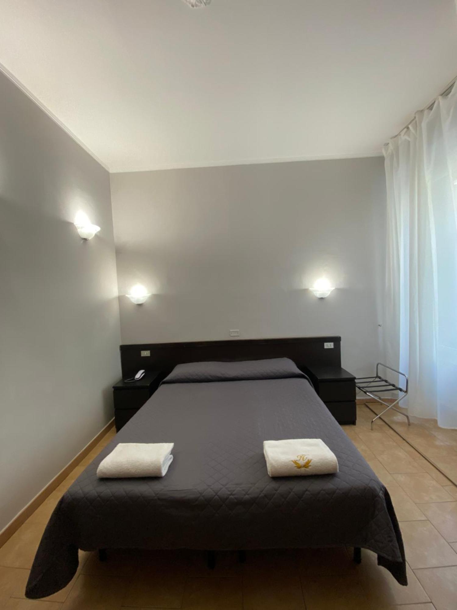 Hotel Atena Milaan Buitenkant foto